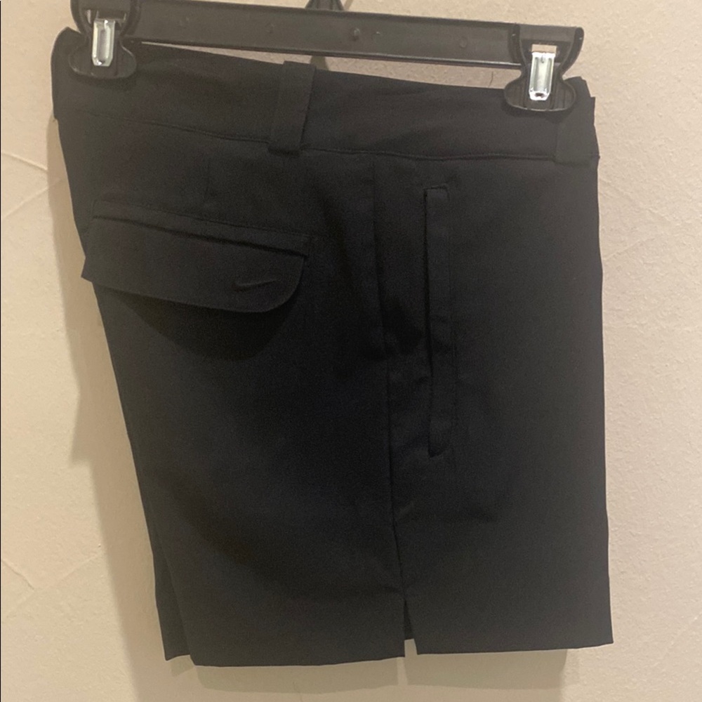 Nike Size 2 golf shorts 5 inch inseam
